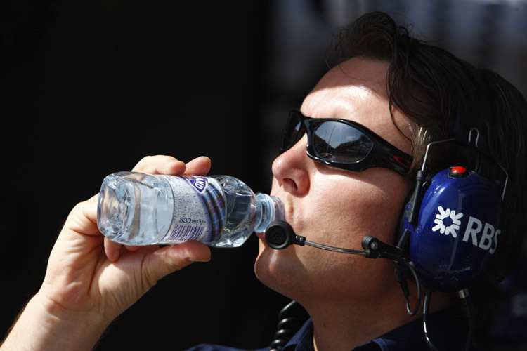 Sam Michael ist auch mit dunklen Gläsern im Bilde