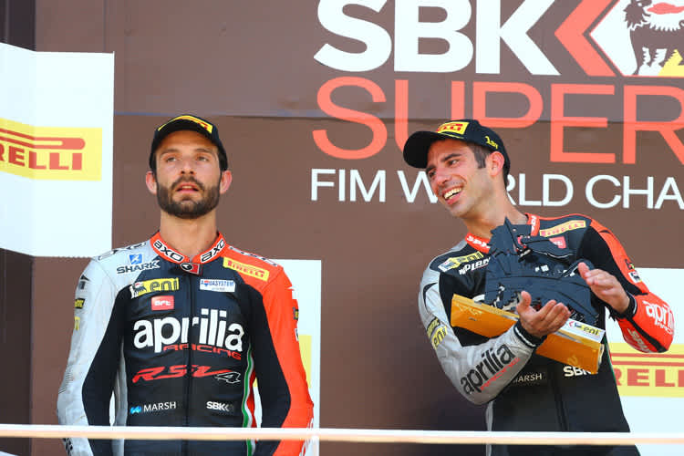 Sylvain Guintoli (li.) wurde zweimal von Teamkollege Melandri gebügelt