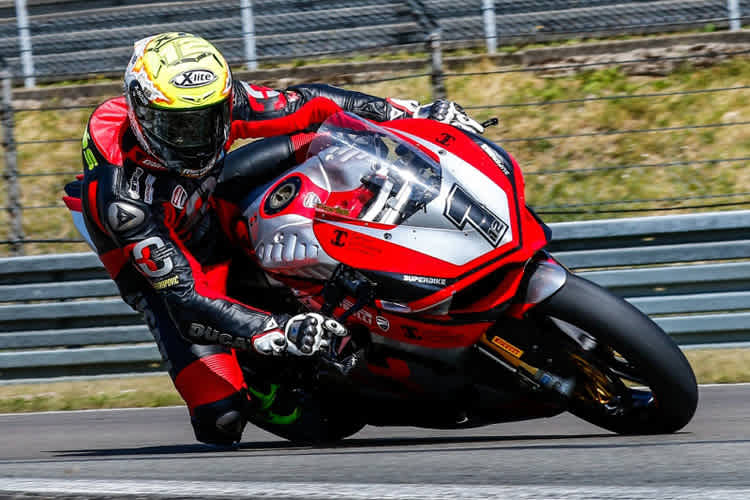 Javier Fores mit der 3C-Ducati auf dem Nürburgring