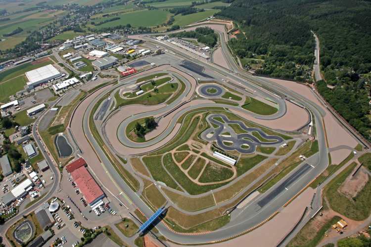 Der Sachsenring hat nur drei Rechtskurven, das macht die Kurve 11 so gefährlich