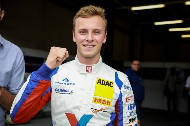 Marvin Kirchhöfer fährt seit 2017 im ADAC GT Masters