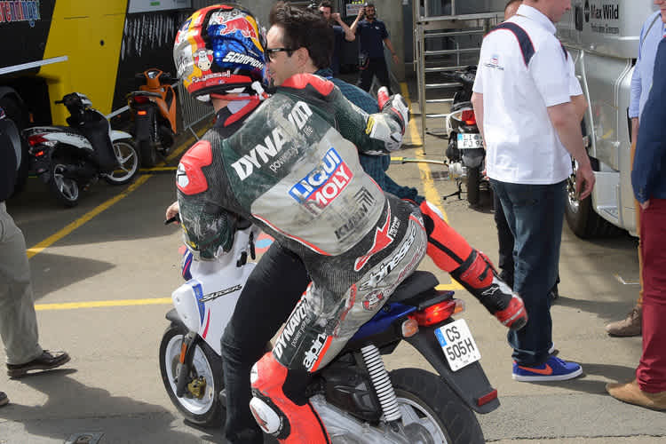 Jonas Folger stürzte in Le Mans schon dreimal