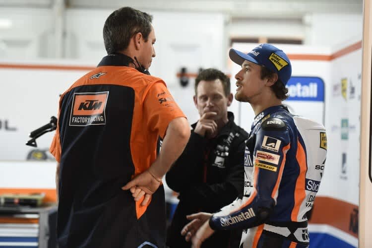 Peter Öttl (Mitte) neben Sohn Philipp