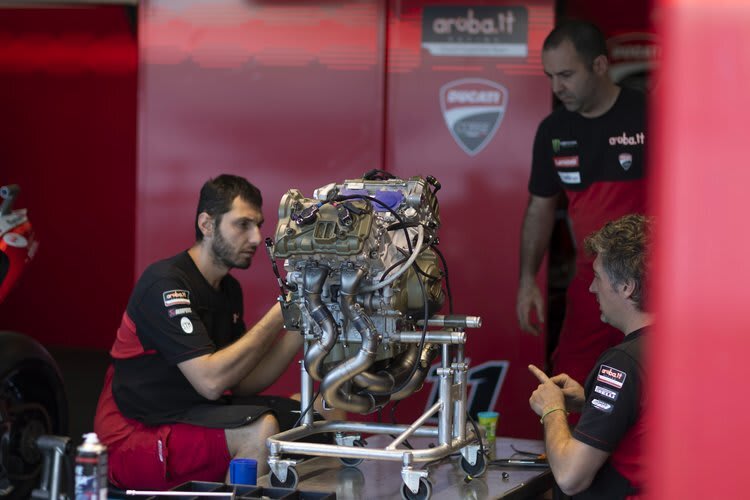 Wie reagiert der Ducati-V4 auf die Benzinreduzierung?