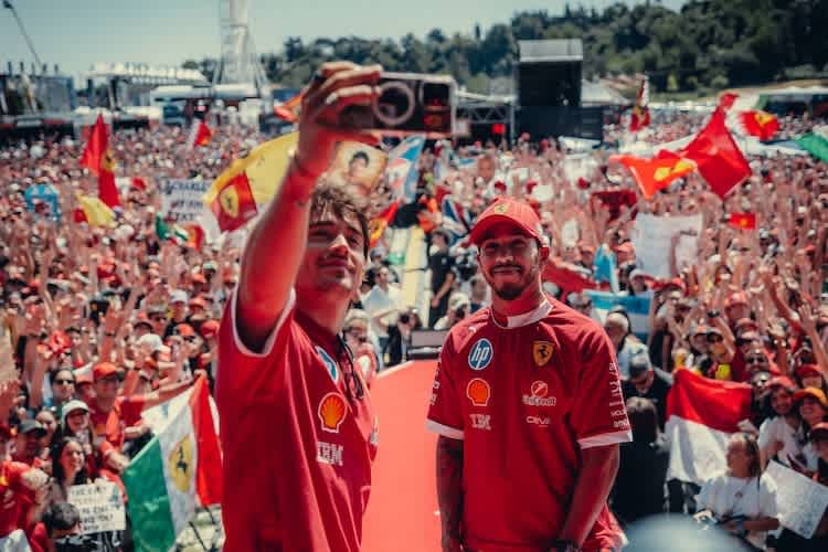 Charles Leclerc hat von Lewis Hamilton bereits viel gelernt