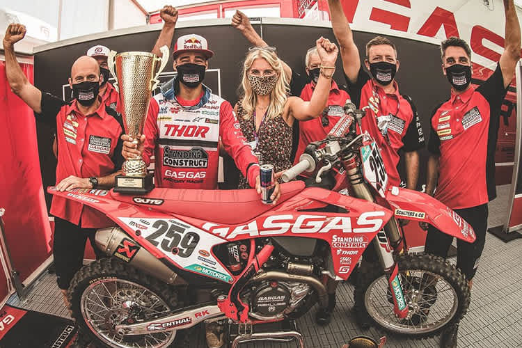 Das GasGas-Werksteam feiert einen historischen Erfolg