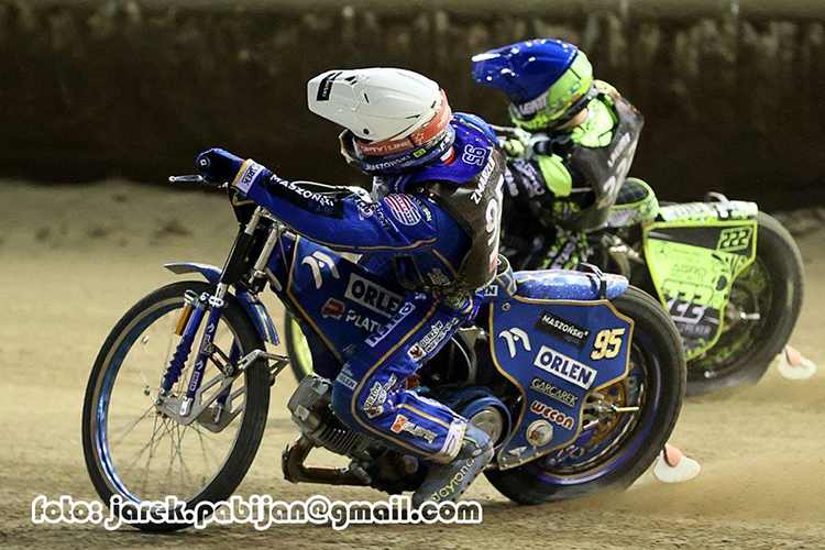 Die derzeit besten Speedway-Fahrer der Welt: Zmarzlik (innen) und Laguta