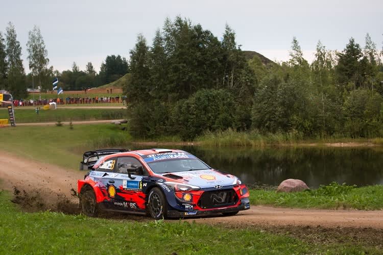   Ott Tänak führt beim Heimspiel