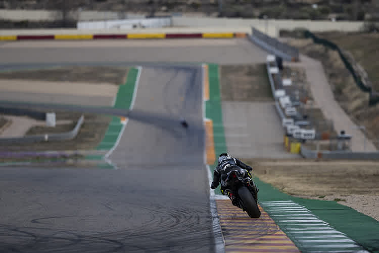 Andrea Locatelli alleine auf weiter Flur