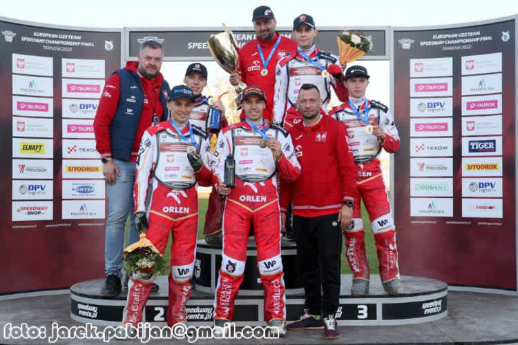 Das siegreiche polnische Team