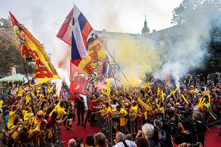 Tim Gajser wurde gebührend gefeiert