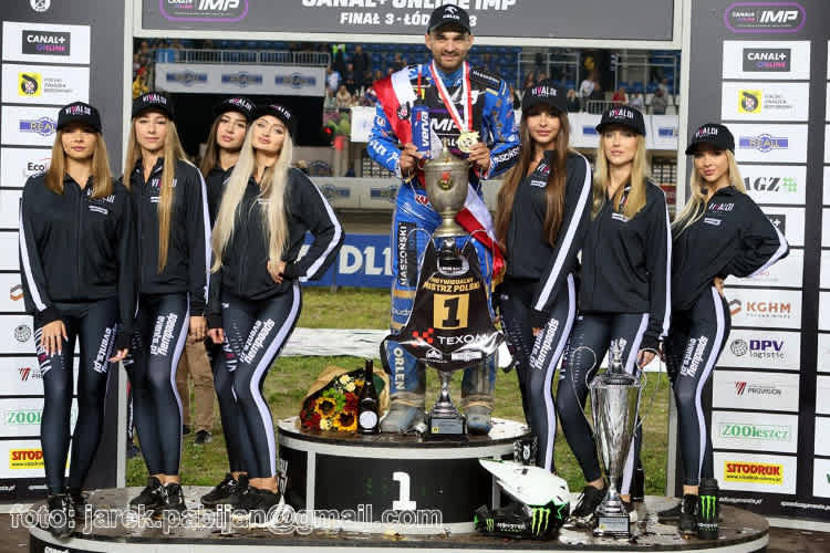 Champion Bartosz Zmarzlik