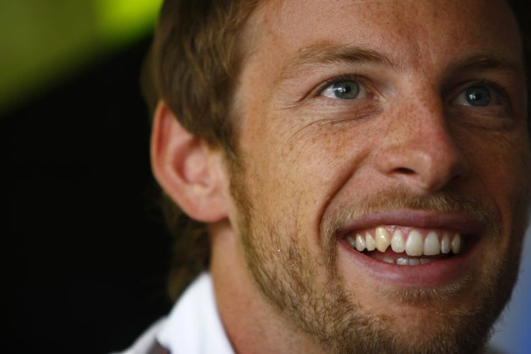 Button bleibt Pokerface im Transfer-Geschäft.