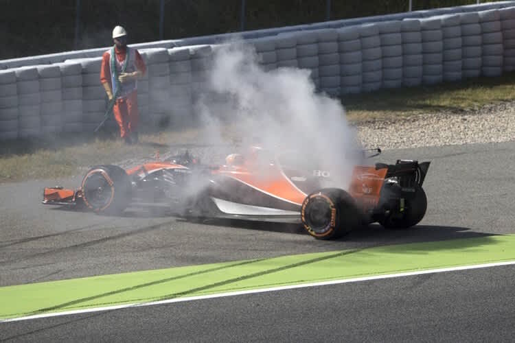 Motorschaden bei Fernando Alonso – das setzte eine Strafe