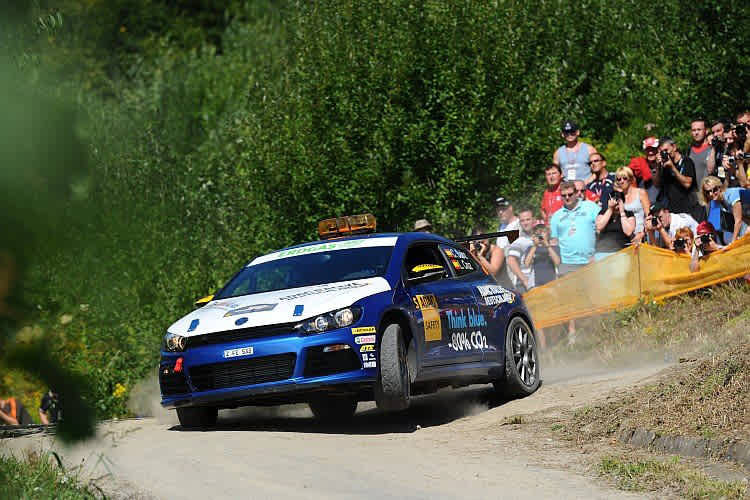 Carlos Sainz im VW Scirocco R als Vorwagen