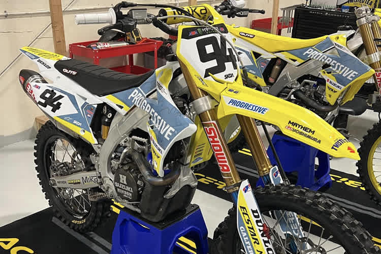 Die Suzuki mit der Startnummer 94