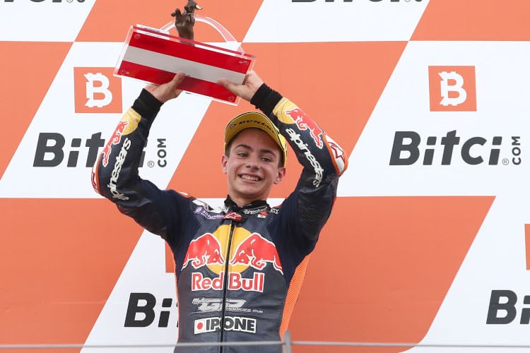 Ein gewohntes Bild: David Alonso in Jubelpose