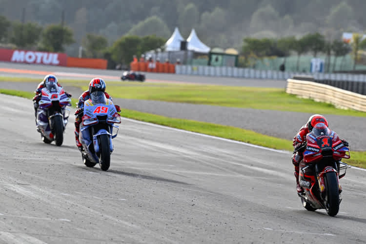 Fabio Di Giannantonio kreuzte die Ziellinie in Valencia zwar hinter Bagnaia als Zweiter, kam aber nur als Vierter in die korrigierte Wertung