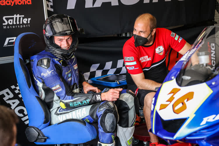 Thomas Gradinger (li.) mit Manager Andi Ledermann