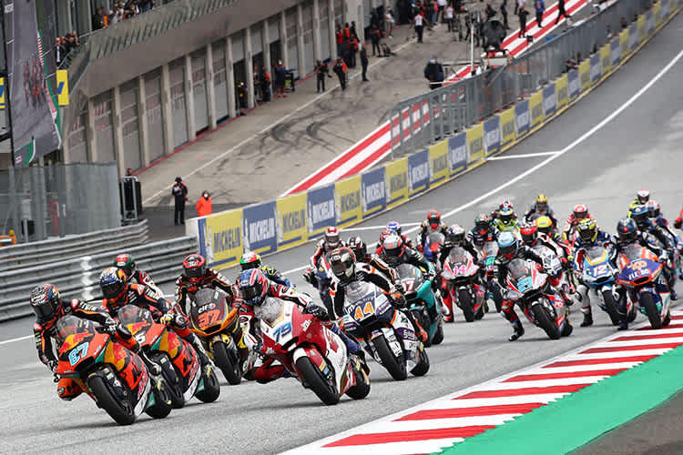 Remy Gardner führt beim GP der Steiermark auf der Kalex des Red Bull-Ajo-Teams