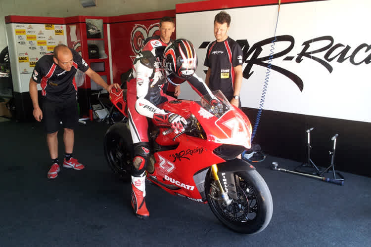 Neukirchners roter Renner ist ein Hybrid aus Superstock und Superbike
