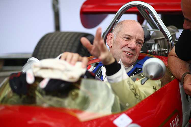 Adrian Newey sitzt regelmässig in Autoklassikern