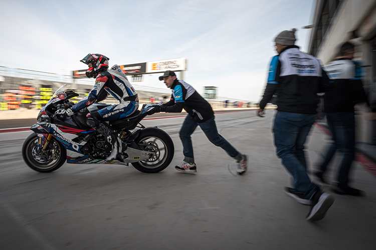 BMW braucht mehr Zeit auf der Rennstrecke