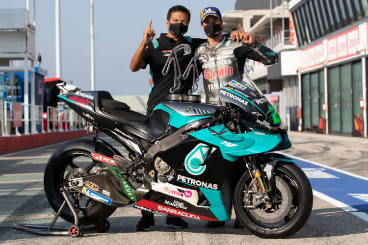 Siegerpose in Misano 2020: Razlan Razali und Franco Morbidelli