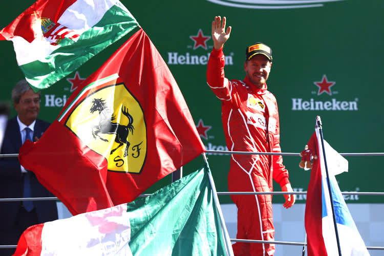 Sebastian Vettel auf dem Monza-Podest