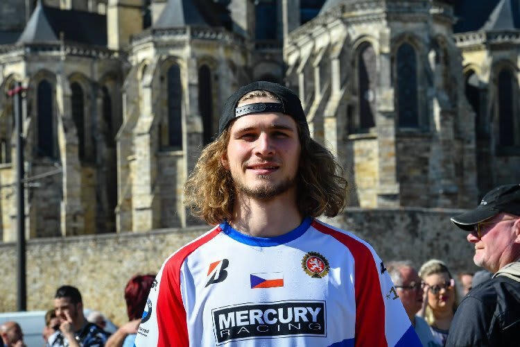 Pech gehabt: Karel Hanika hat sich frühzeitig für zwei Jahre an Mercury Racing gebunden