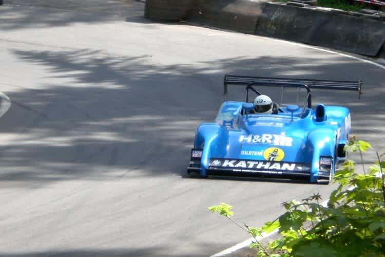 Jörg Weidinger mit seinem Osella-BMW: Rennsteig-Sieger 2009.