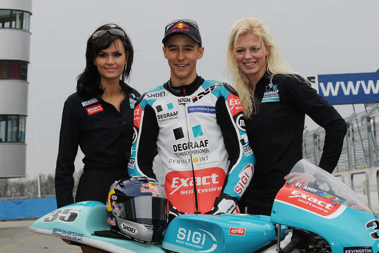 Randy Krummenacher mit weiblichen Fans