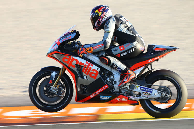 Stefan Bradl bei den Michelin-Tests in Valencia m November