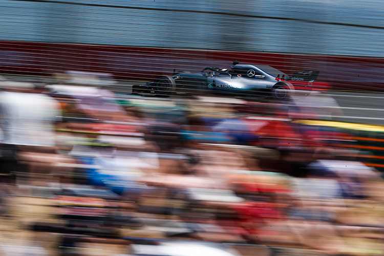 Lewis Hamilton hat auch im zweiten Training die Nase vorn