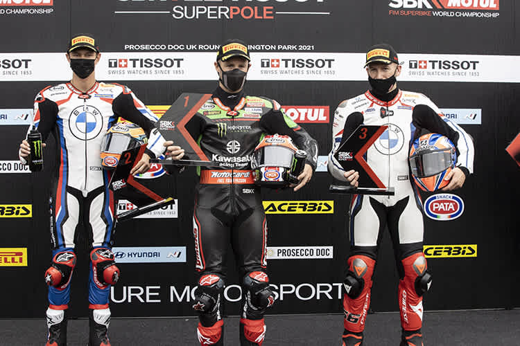 Die erste Startreihe (v.l.): Michael van der Mark, Johnny Rea und Tom Sykes