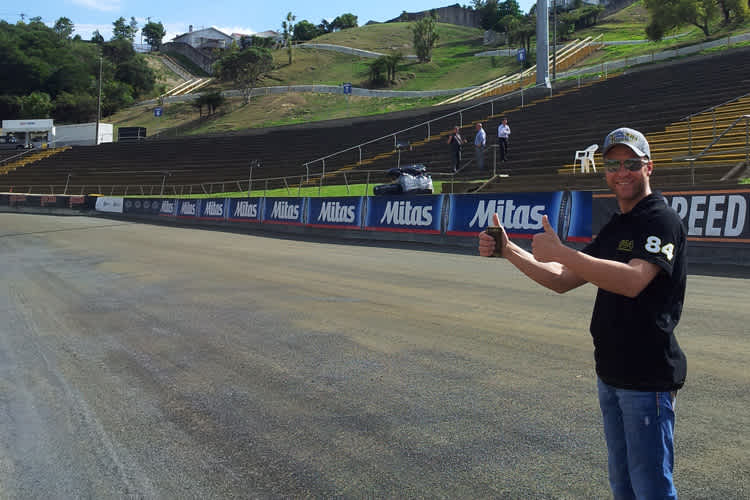 Martin Smolinski bei der Bahnbegehung in Neuseeland