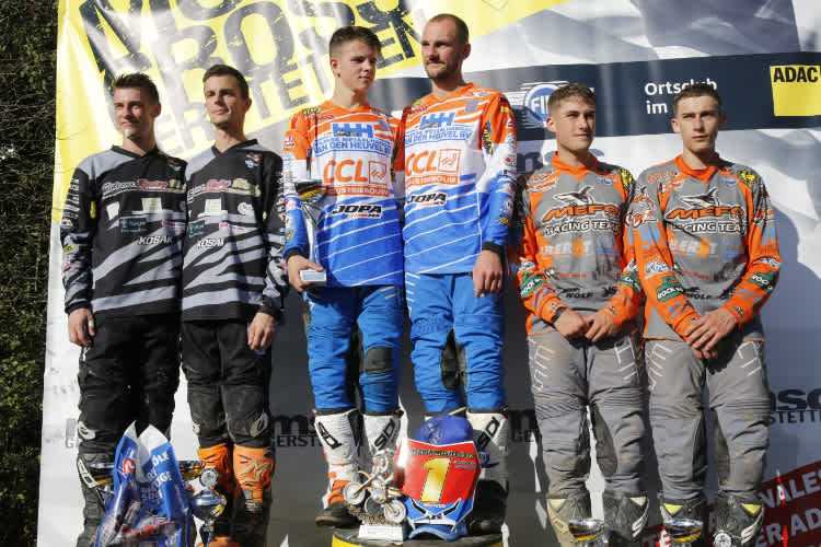 Die DM-Gewinner Justin Blume, Tobias Blank, Jarno Steegmans, Tim Prümmer, Joshua Weinmann, Noah Weinmann