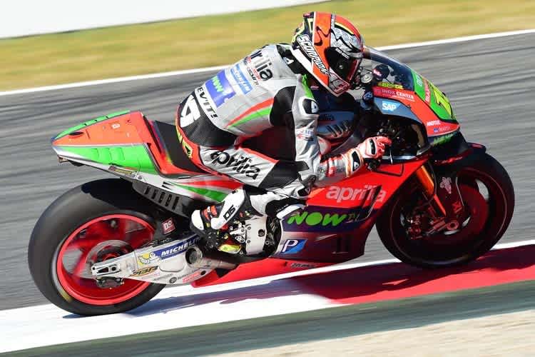 Alvaró Bautista mit der Werks-Aprilia