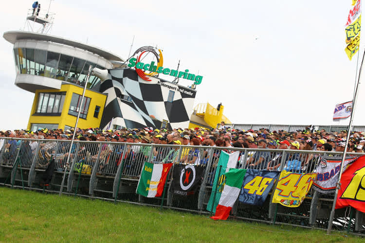 Für den Grand Prix von Deutschland reisen jährlich tausende MotoGP-Fans zum Sachsenring