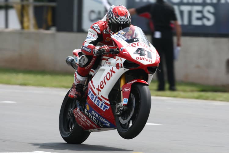 In vier Wochen will Haga wieder Rennen fahren