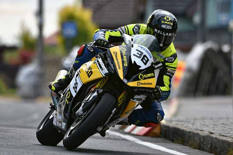 Erno Kostamo feierte in Terlicko seinen ersten IRRC-Superbike-Sieg