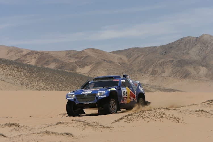 Sainz eroberte nach der fünften Prüfung die Führung.