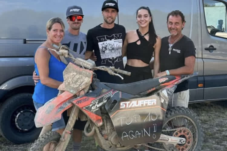 Marcel Stauffer (Mitte) ist auch immer wieder in der MX2-WM zu sehen