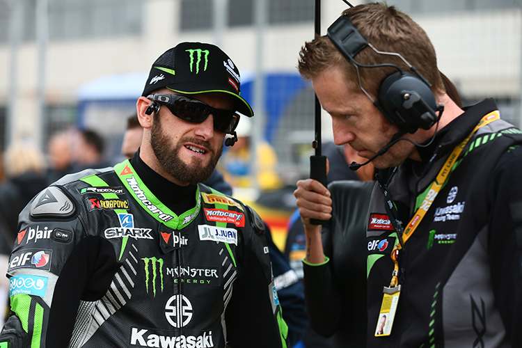Tom Sykes (li.) mit seinem Crew-Chief Marcel Duinker