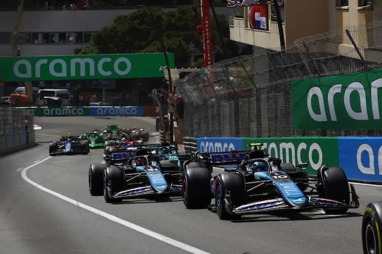 Da hing der Haussegen bei Alpine noch nicht schief: Pierre Gasly lag vor seinem Teamkollegen Esteban Ocon