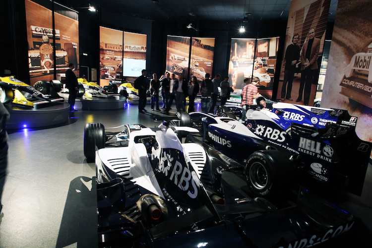 Die Rennwagensammlung im Williams-Werk von Grove