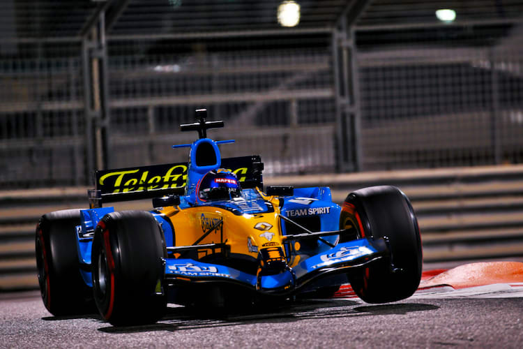 Fernando Alonso im Renault R25