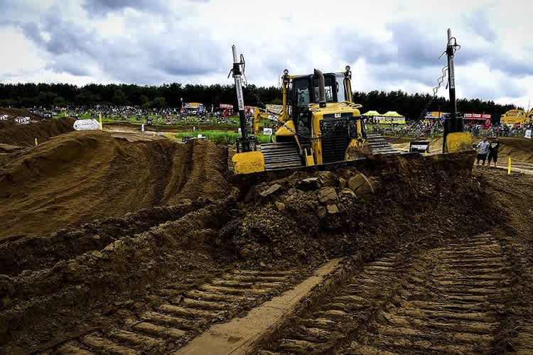 Der weiche Untergrund von Lommel ist berüchtigt