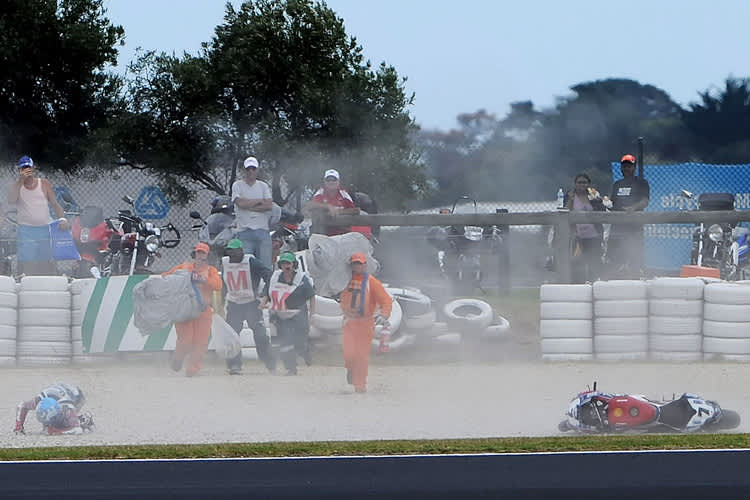 Nach diesem Sturz hatten die Mechaniker viel Arbeit