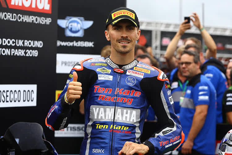 Loris Baz bleibt bei Ten Kate Yamaha